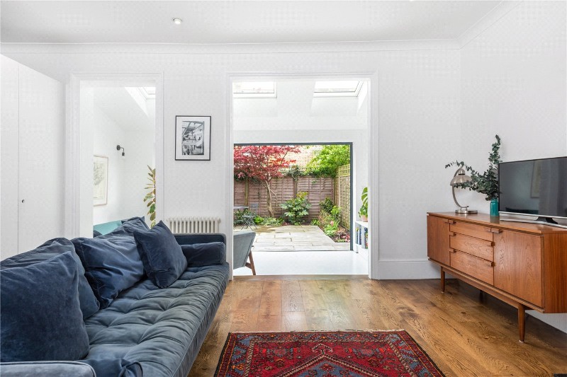 Hewitt Avenue, London, N22