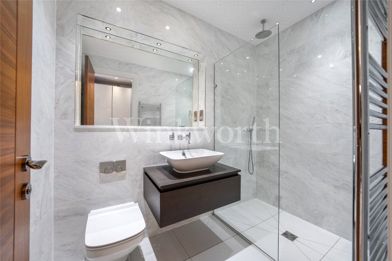 The Grove, London, NW11