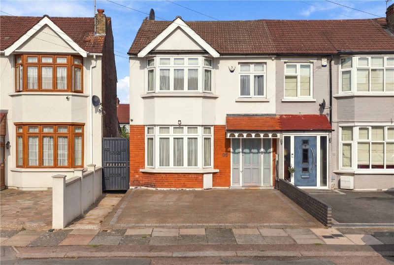 Dorchester Avenue, London, N13