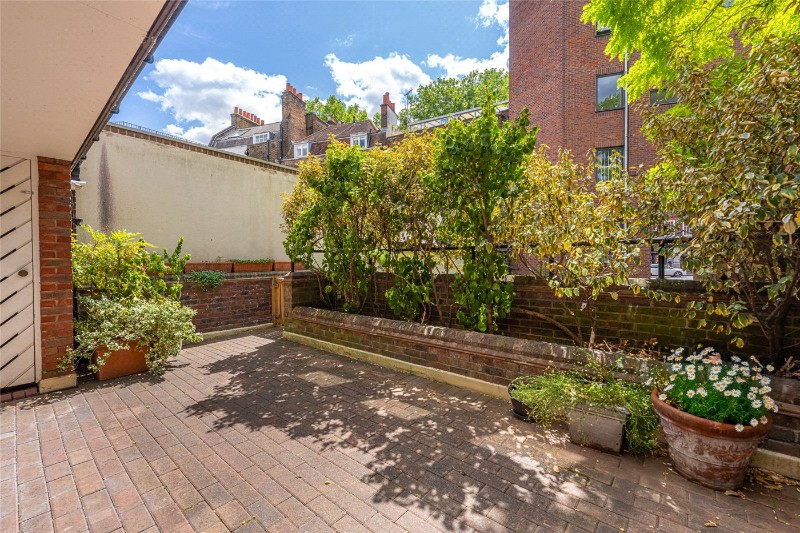 Spencer Walk, London, NW3