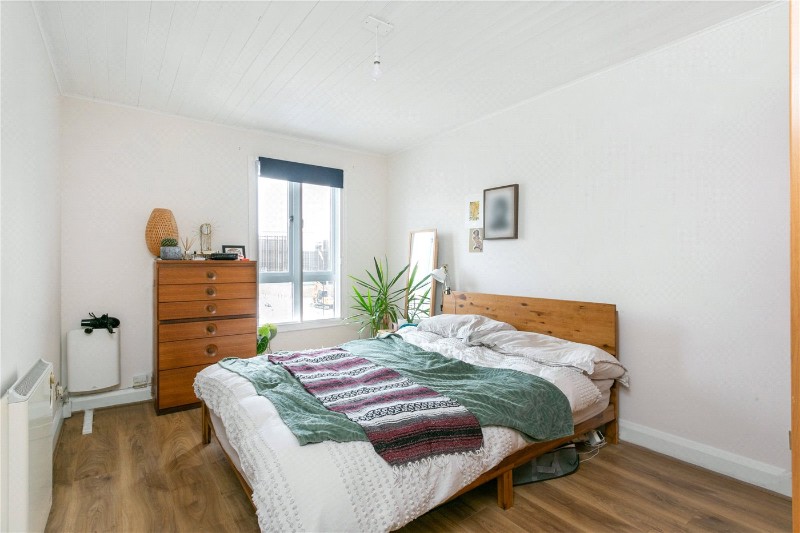 Kempton Court, 2 Durward Street, E1