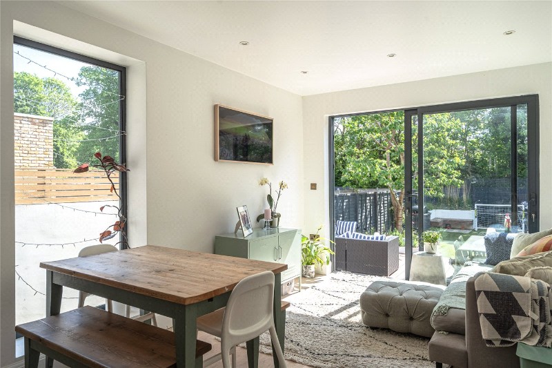 Gleneagle Road, London, SW16