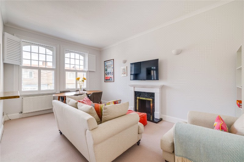 Barton Road, London, W14
