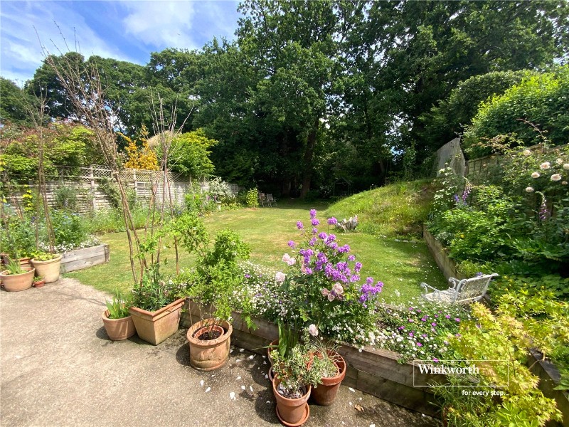 Shelley Close, Highcliffe, Dorset, BH23
