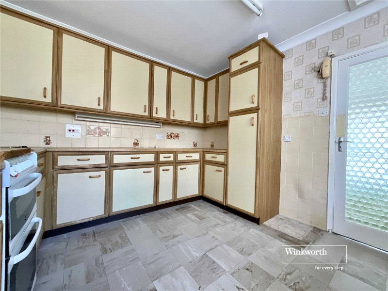 Angeline Close, Highcliffe, Christchurch, BH23