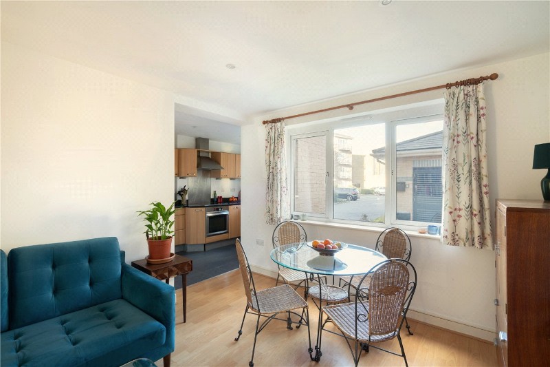 Morton Close, London, E1