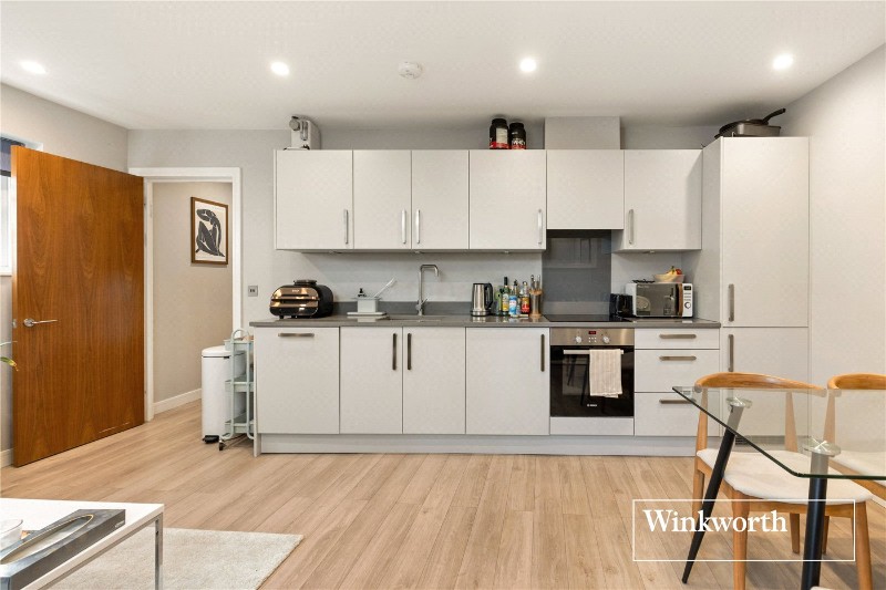 Cornwall Avenue, Finchley, London, N3