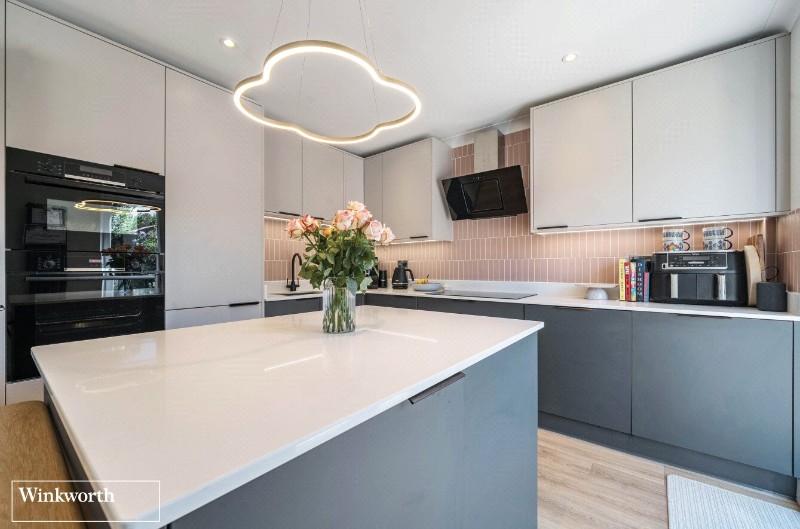 Schroeder Close, Basingstoke, Hampshire, RG21
