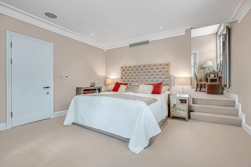 Castelnau, Barnes, London, SW13
