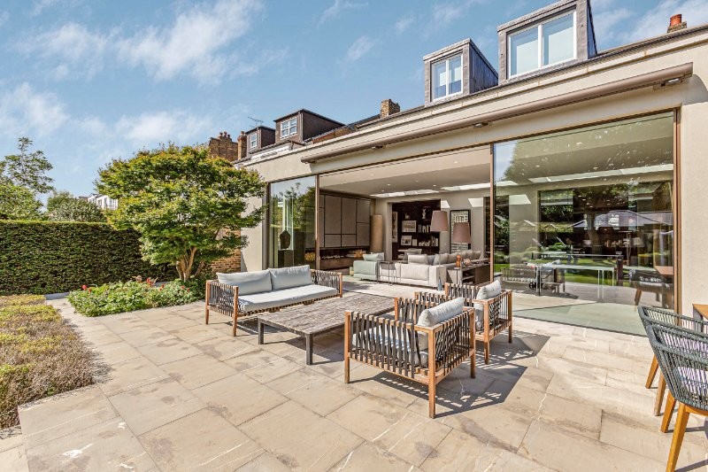 Castelnau, Barnes, London, SW13