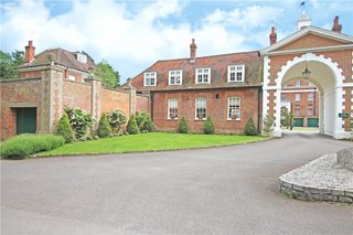 Calcot Court, Calcot, Reading, Berkshire, RG31