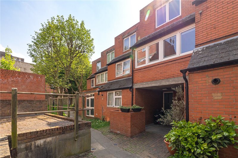 Adam Walk, Crabtree Lane, London, SW6