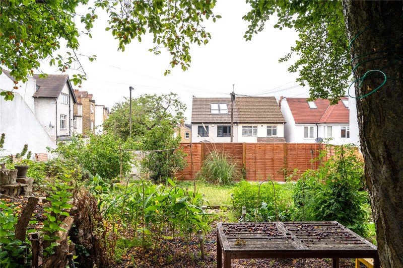 Streatham Common North, London, SW16