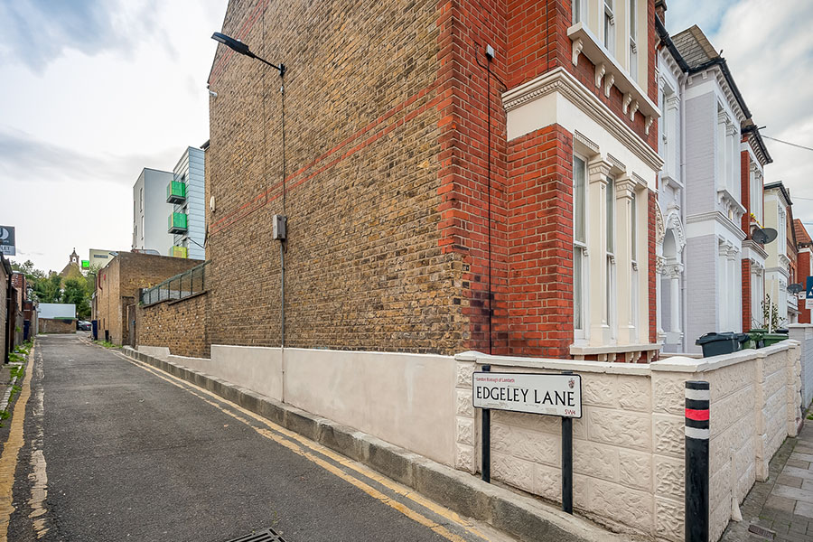 EdgeleyRoad_2_0002_Edgeley-Road-11-13-ext-PH-7-2