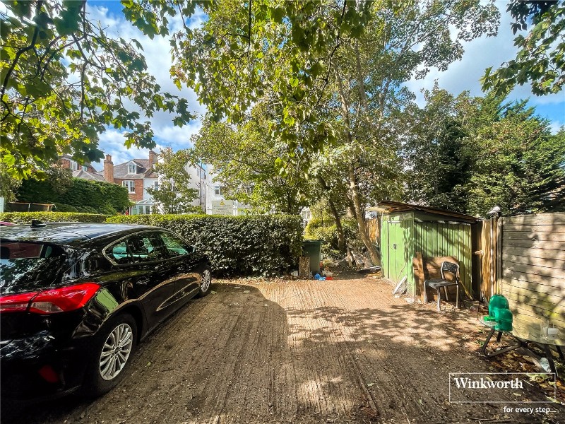 Sunningfields Road, Hendon, NW4