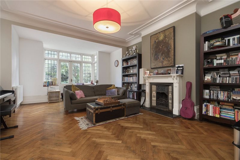 Langside Avenue, London, SW15