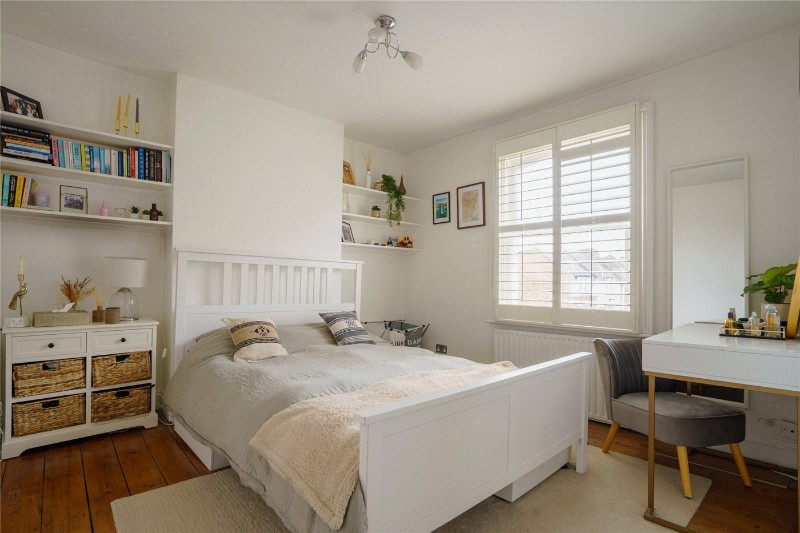 Santley Street, London, SW4