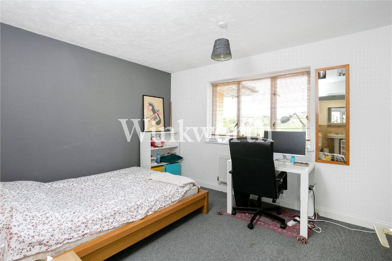 Myddleton Avenue, London, N4