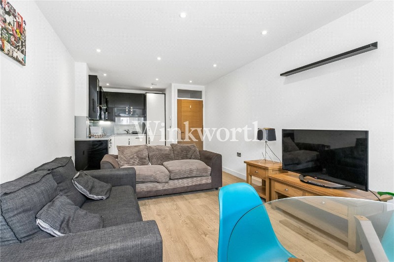 Avenue Road, London, N15