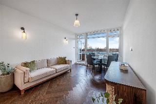 Pringle Gardens, London, SW16
