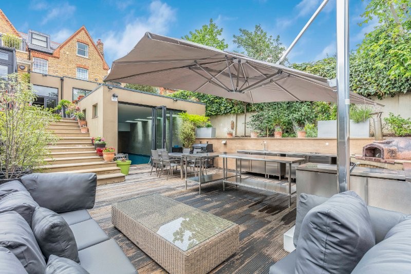 Castelnau, Barnes, London, SW13
