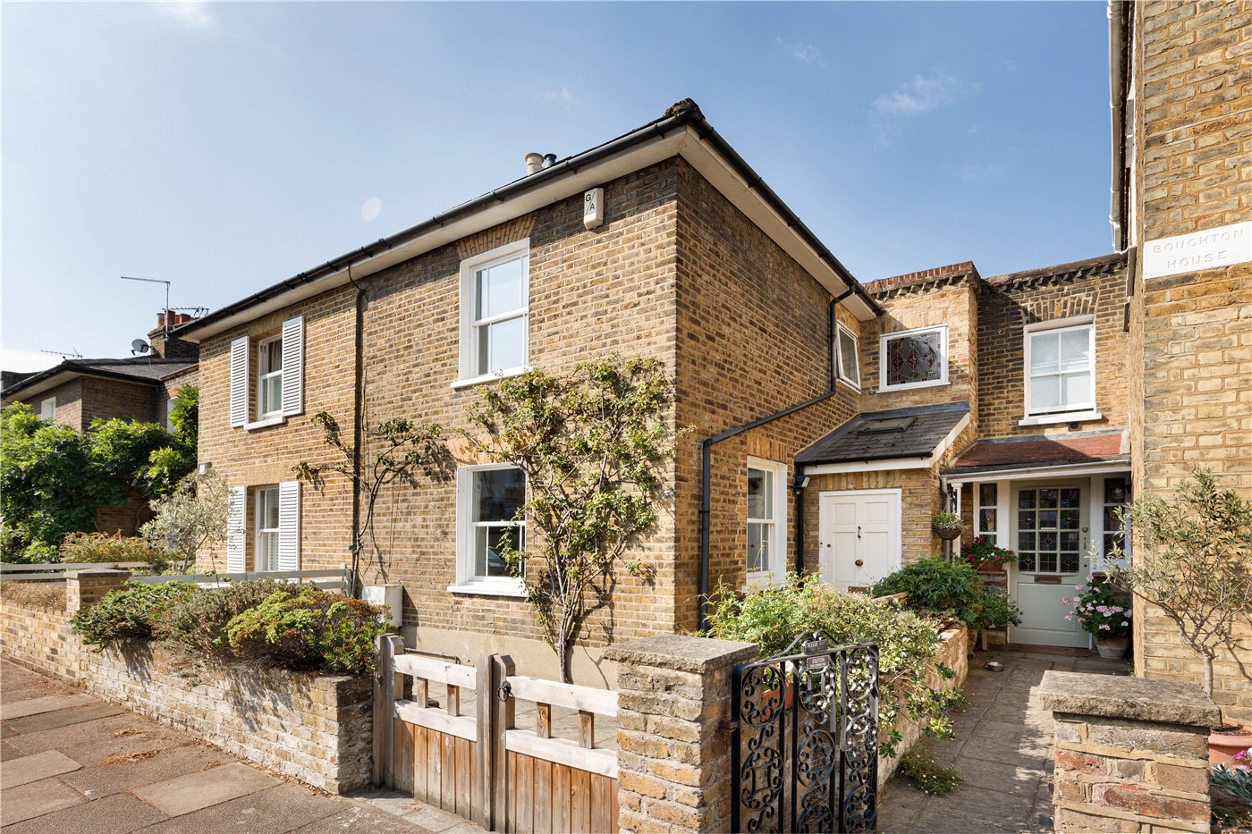Coalecroft Road, London, SW15