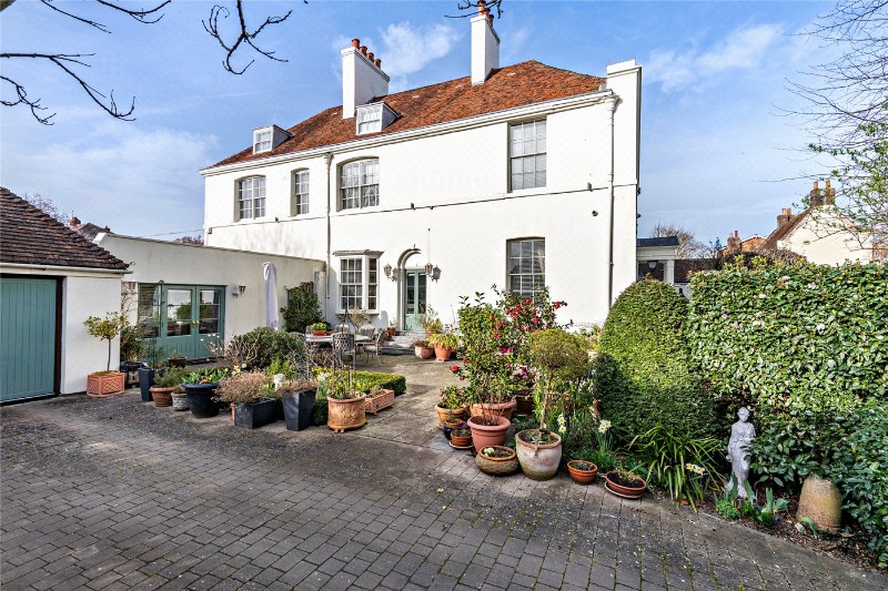 Linden Grove, Canterbury, Kent, CT2
