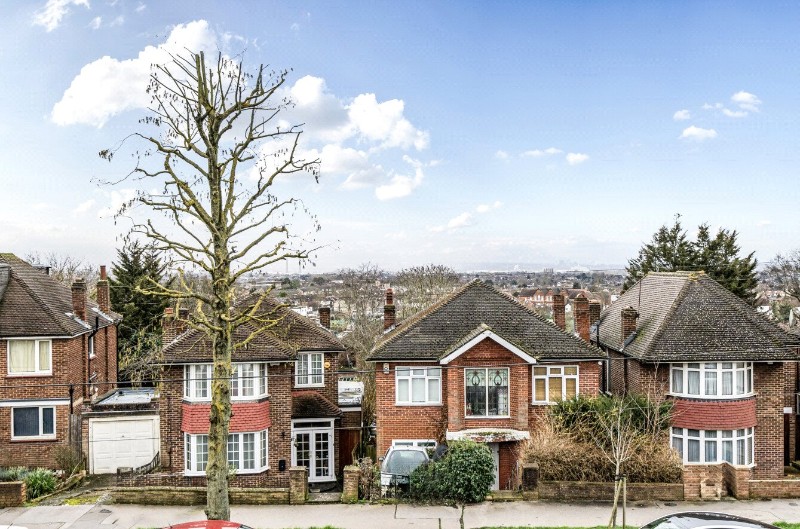 Waddington Way, London, SE19