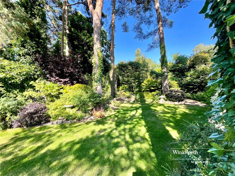 Hurstbourne Avenue, Highcliffe, Christchurch, BH23