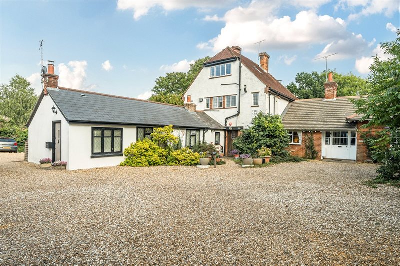 Shortheath Road, Farnham, Surrey, GU9