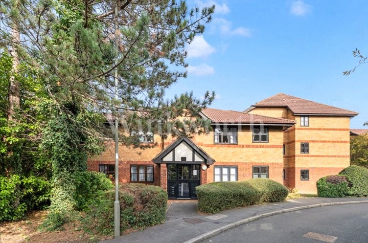 Woodvale Way, London, NW11