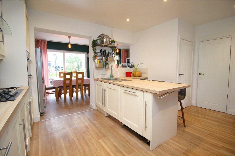 Manchester Drive, Leigh-on-Sea, Essex, SS9