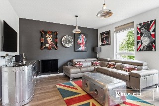 Hera Avenue, Barnet, EN5