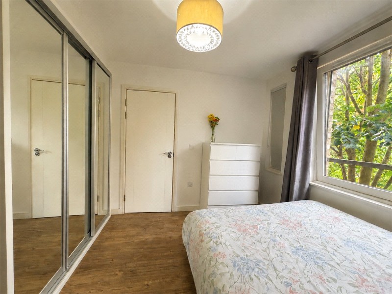 Blondin Way, London, SE16