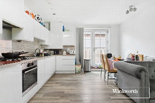 Collison Avenue, Barnet, EN5