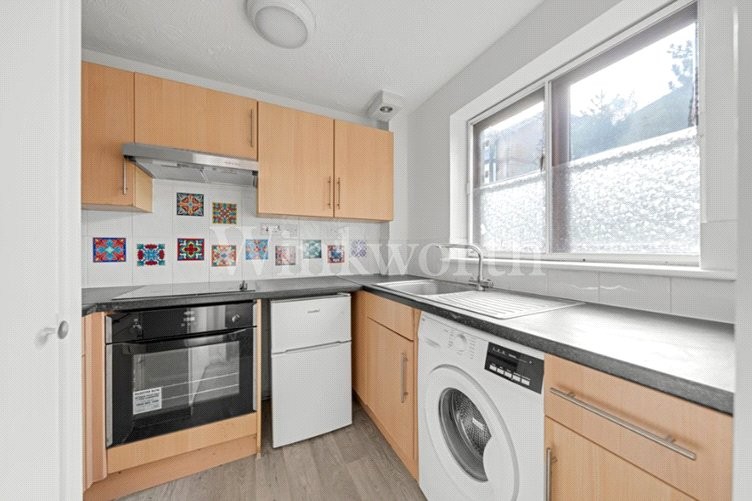 Woodvale Way, London, NW11