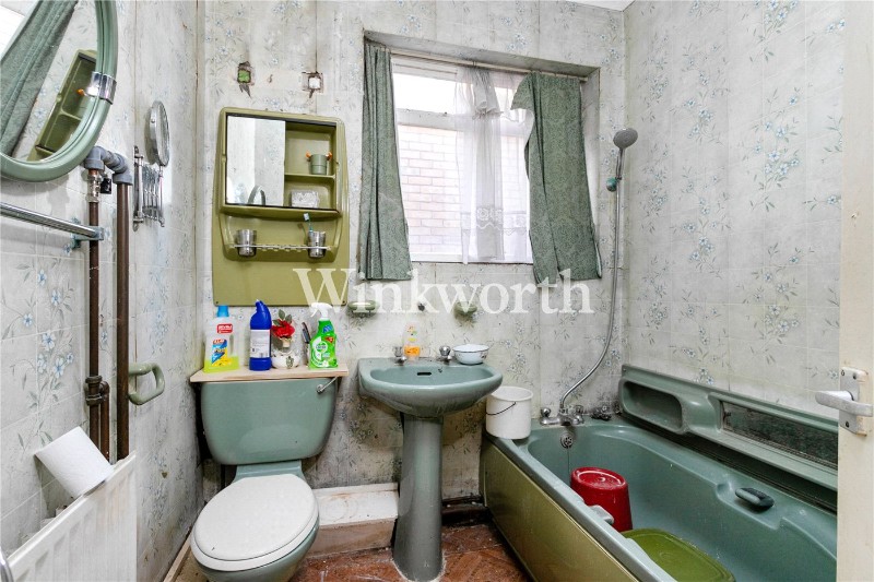Broadwater Road, London, N17