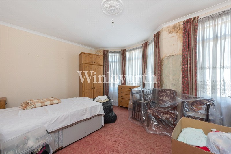 Chesterfield Gardens, London, N4
