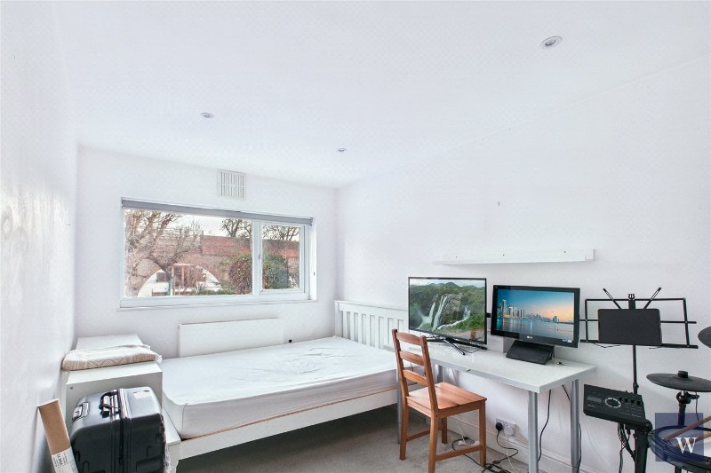 Norwood Road, London, SE24