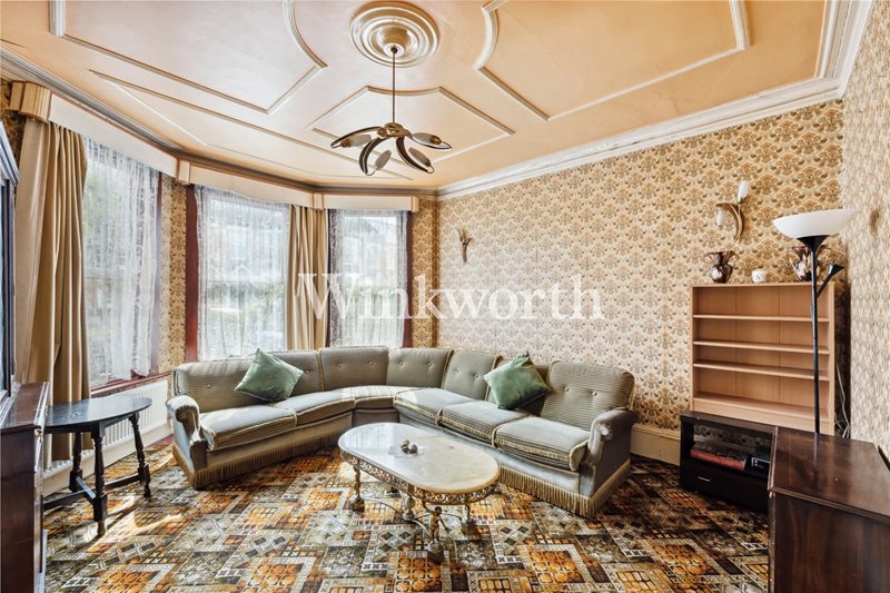 Kelvin Avenue, London, N13