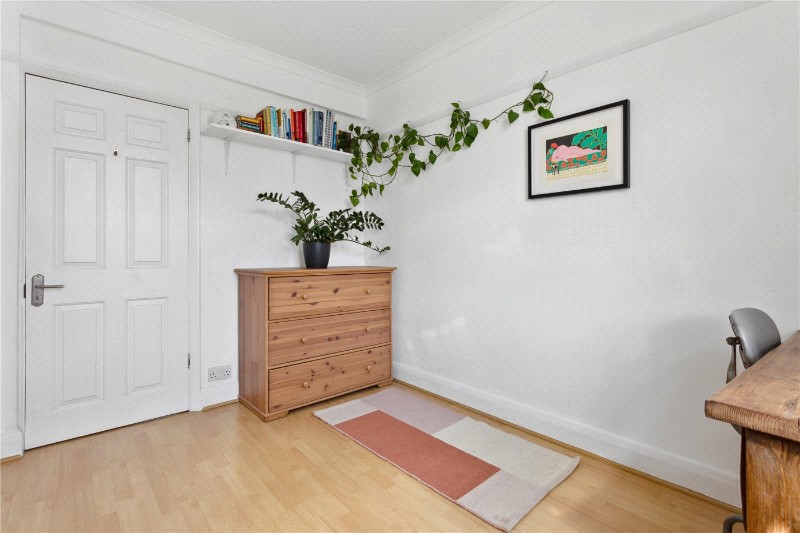 Moira Court, London, SW17