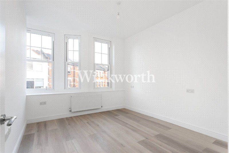 Aldermans Hill, London, N13