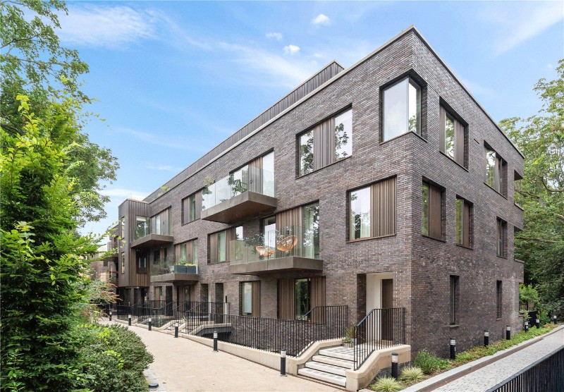 Prodigal Square, London, E8