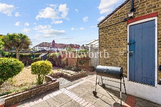 Ash Grove, London, N13