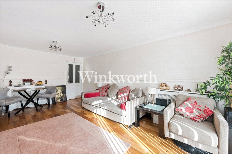 Academia Way, London, N17