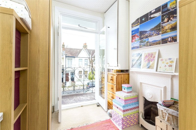 Sirdar Road, Turnpike Lane, N22