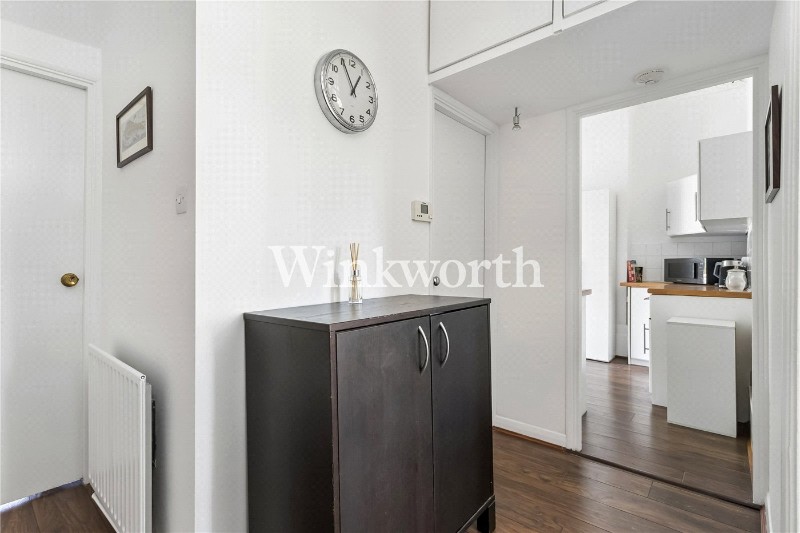 Endymion Road, London, N4