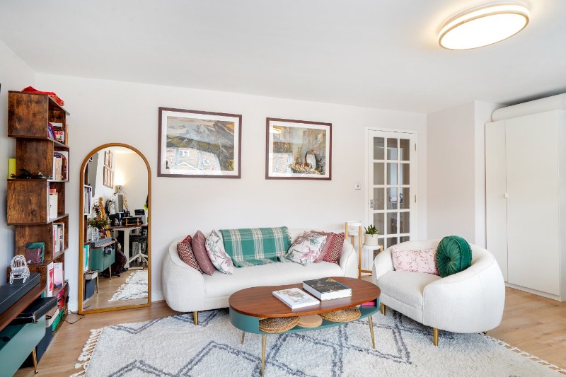 Windmill Drive, London, NW2
