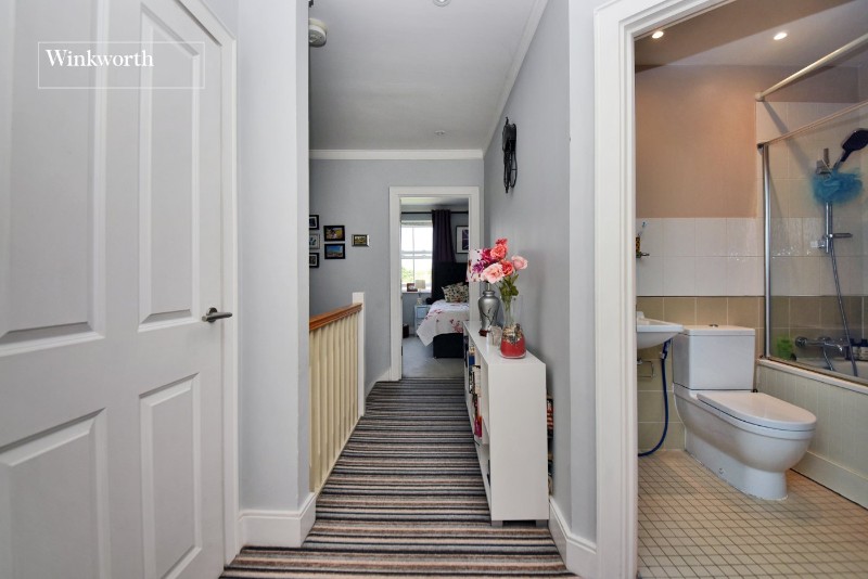 Lewiston Close, Worcester Park, KT4