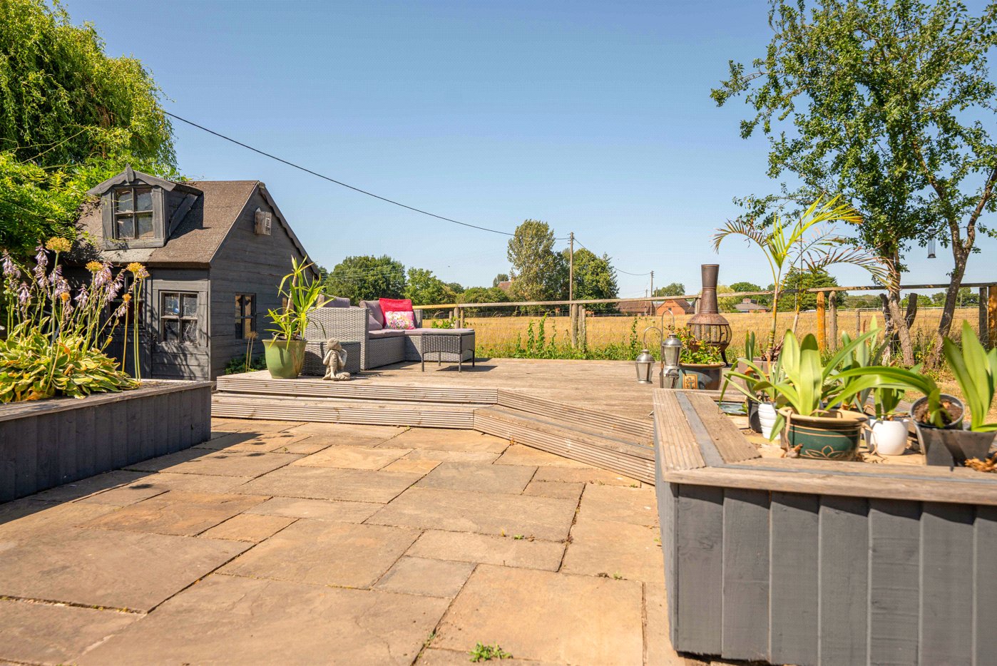 Terrace To Wendy